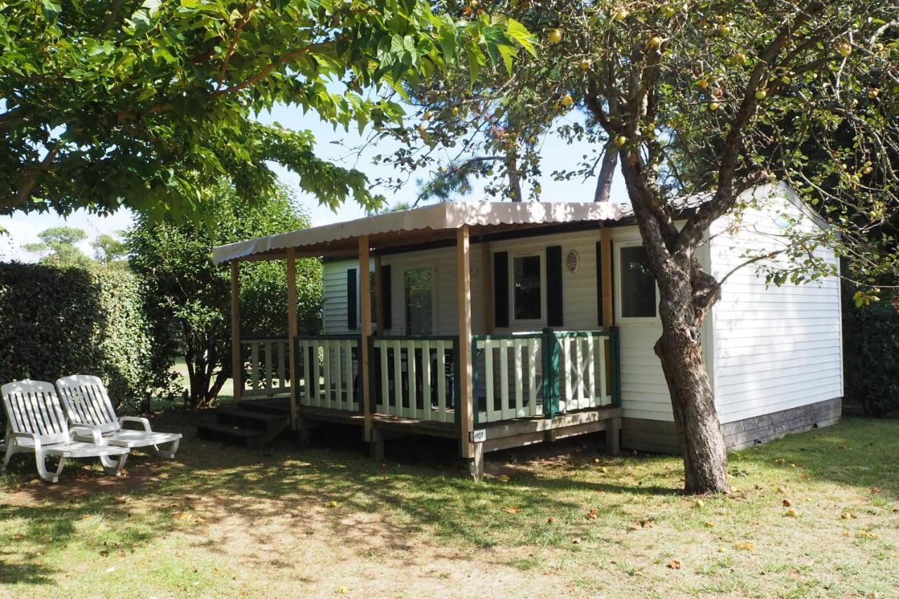Hotel Camping Le Puits De L'Auture Saint-Palais-sur-Mer Exterior foto
